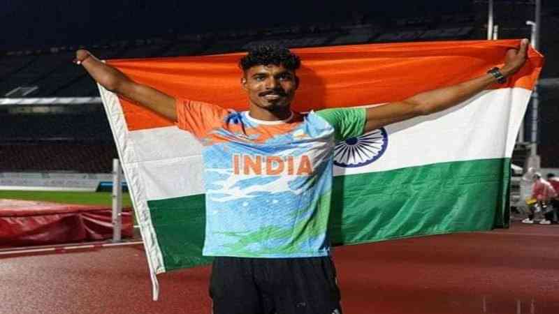 बचपन में हाथ गंवाना, मां ने दिया हौसला, अब Para Olympic में जीता Medal